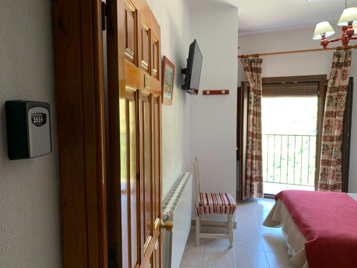 Hostal Atalaya En Capileira Cb Exterior photo