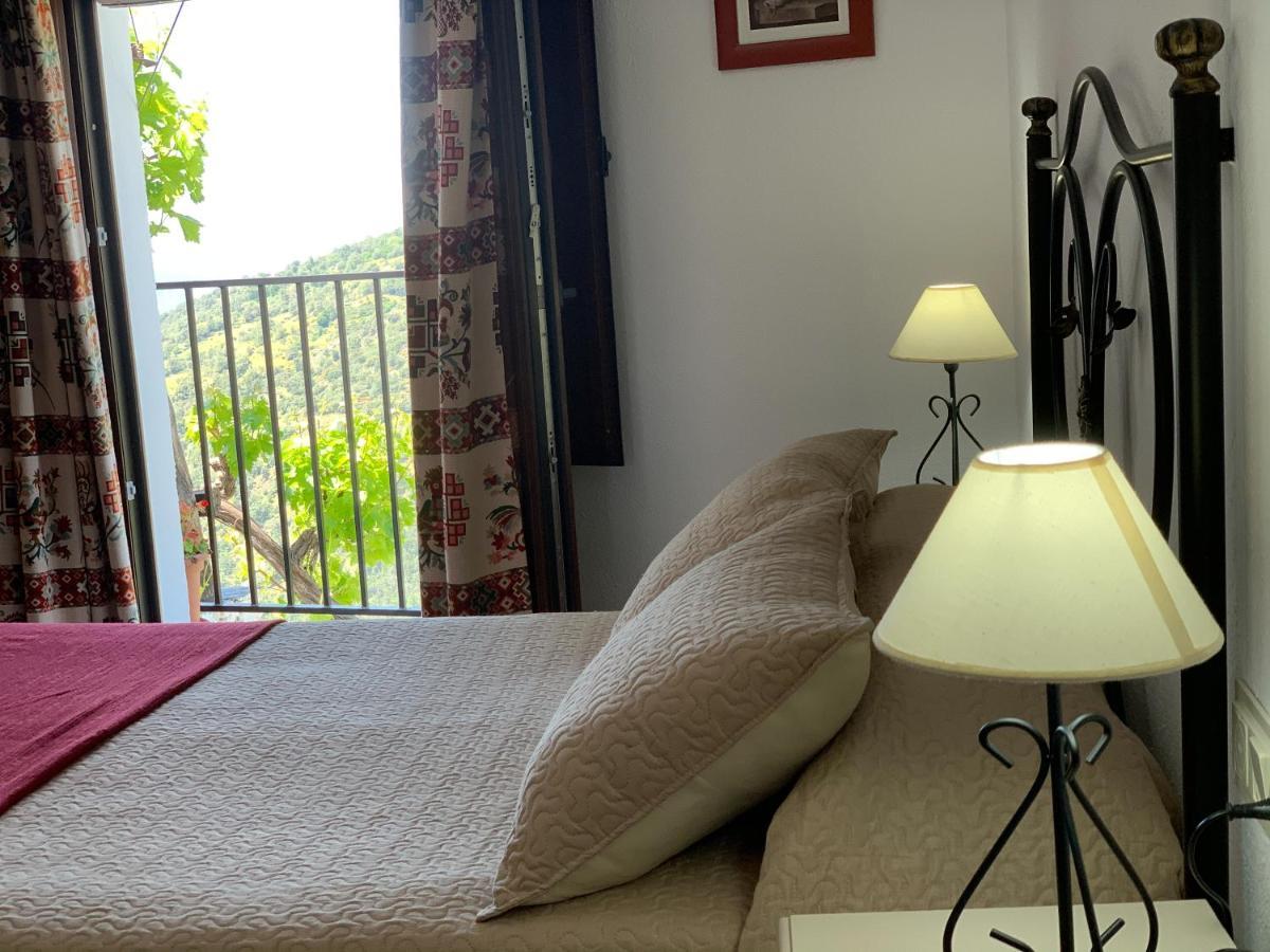 Hostal Atalaya En Capileira Cb Exterior photo